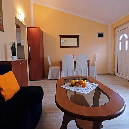 Sandra Bed & Breakfast