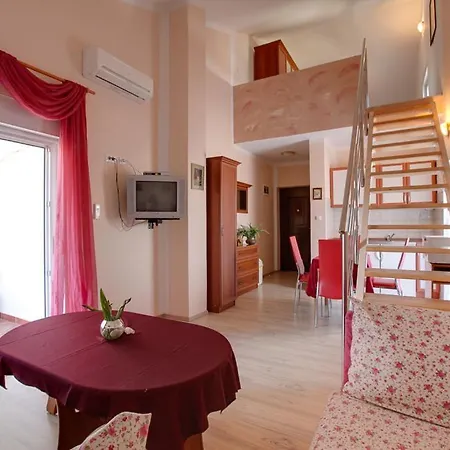 Sandra Bed & Breakfast