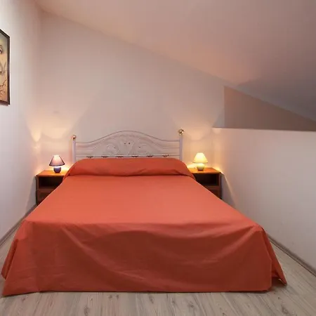 Sandra Bed & Breakfast 3*